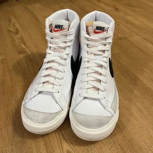 Women’s Nike Blazer Mid ‘77 Vintage Shoes, size 10 (women’s)
